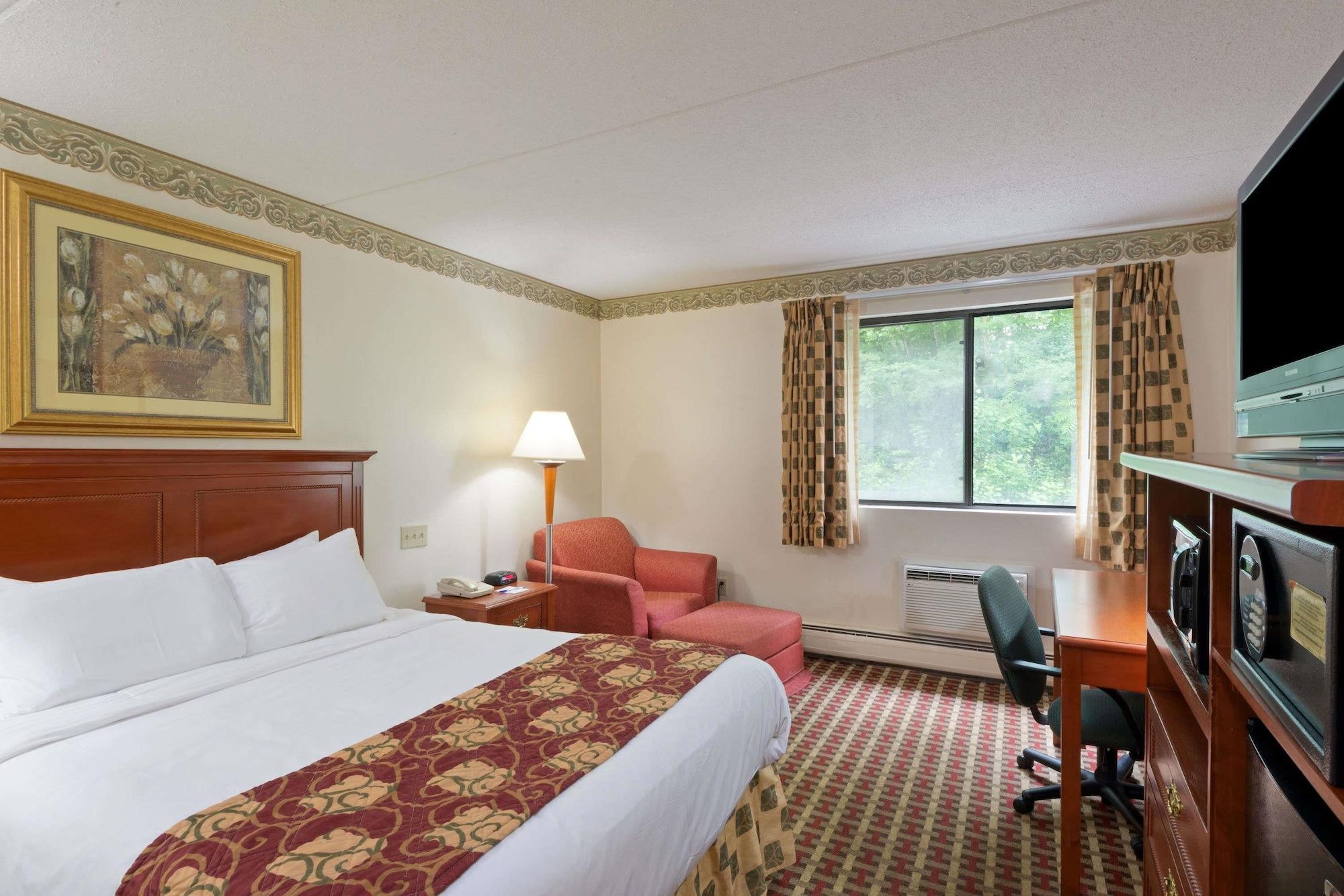 Best Western West Lebanon-Hanover Екстериор снимка