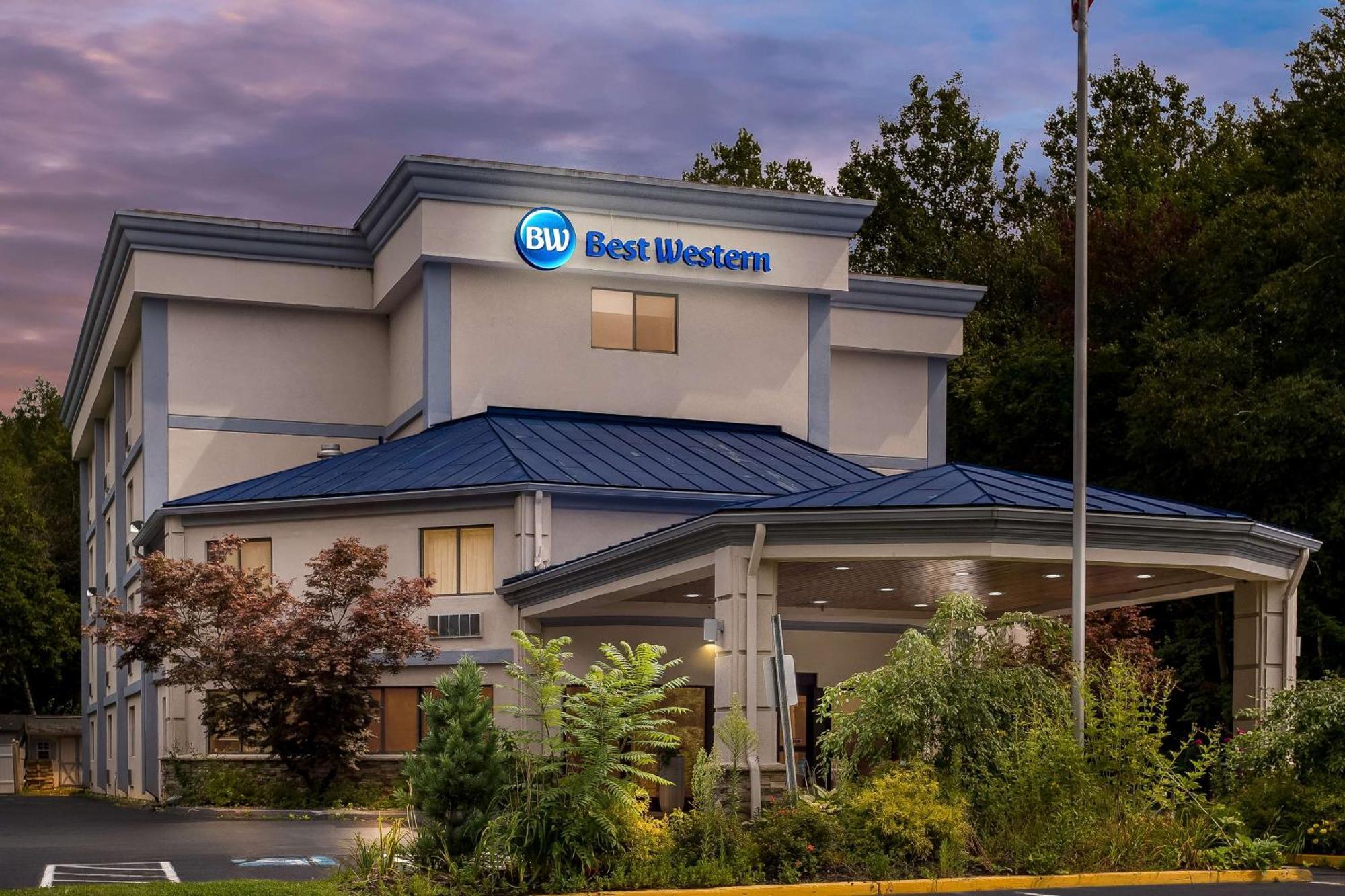 Best Western West Lebanon-Hanover Екстериор снимка
