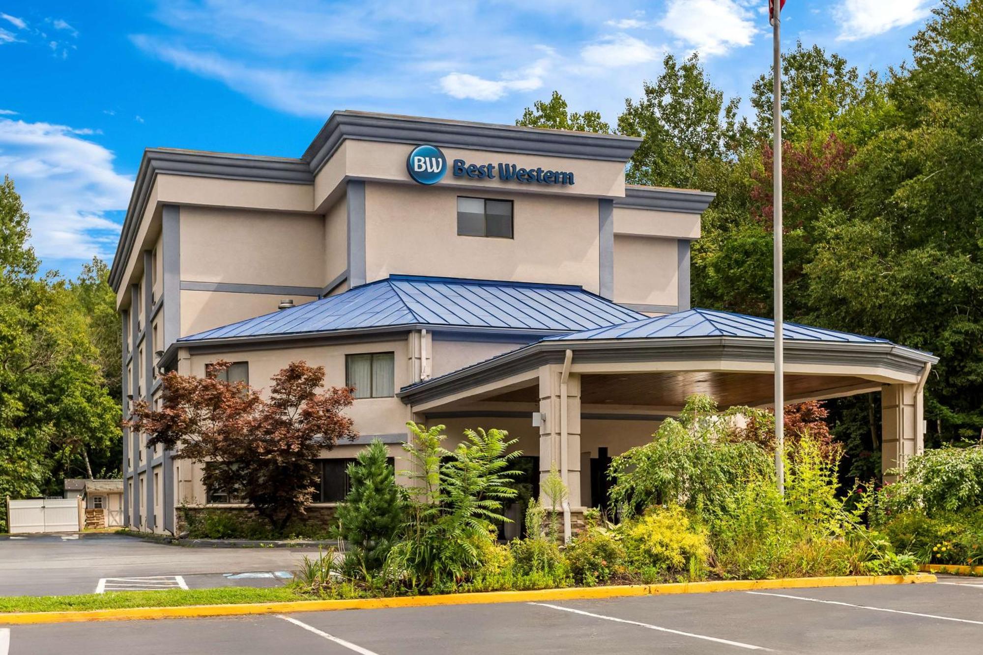 Best Western West Lebanon-Hanover Екстериор снимка